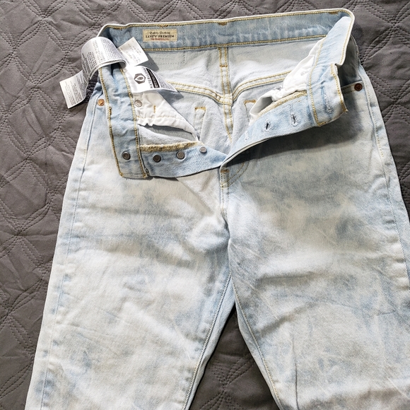 Levi's Premium Quality Jeans 👖 - Picture 2 of 8